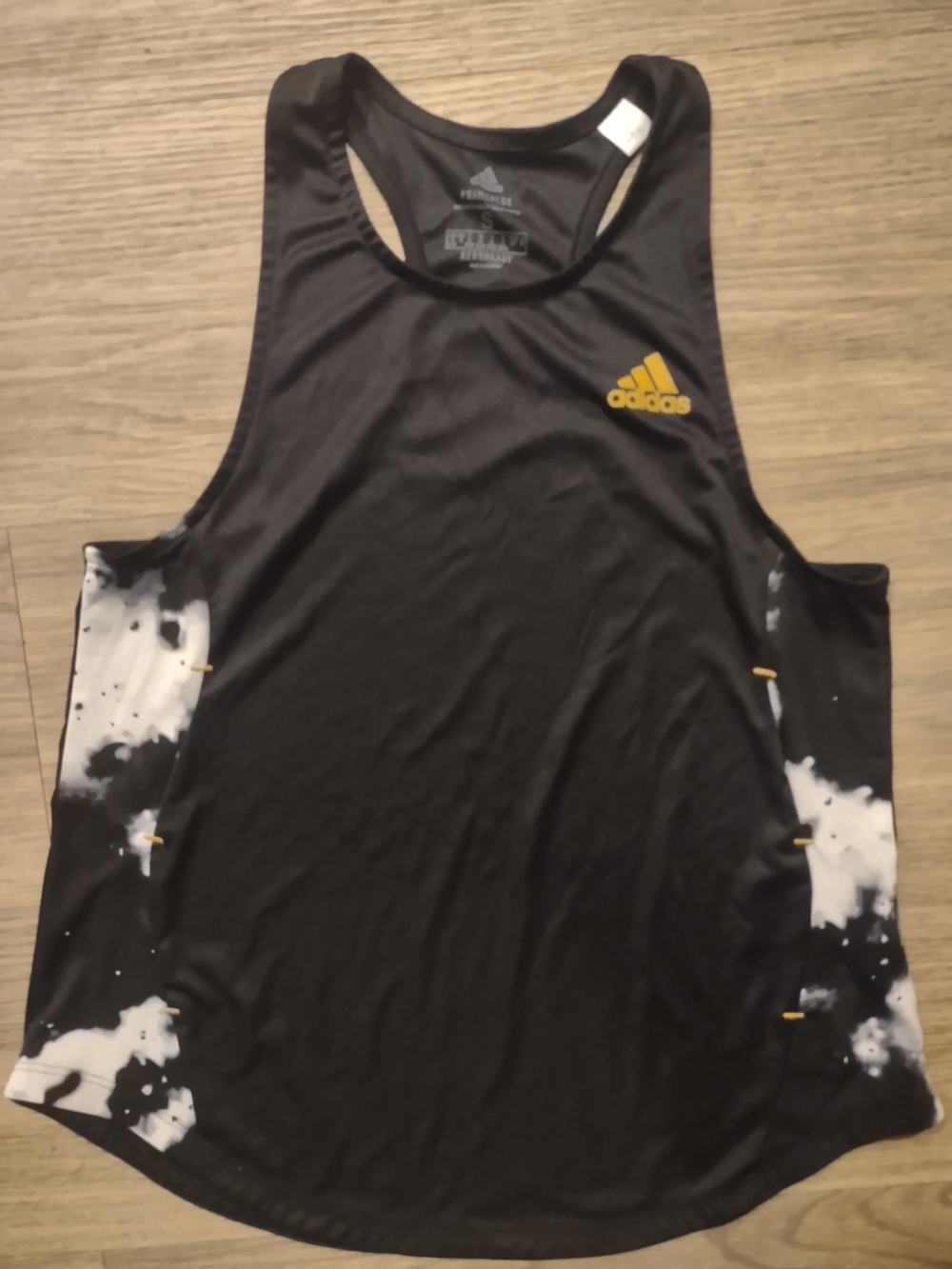 adidas Primeblue Aeroready Racerback Tank Top Men'Small Abstract Tank Black &